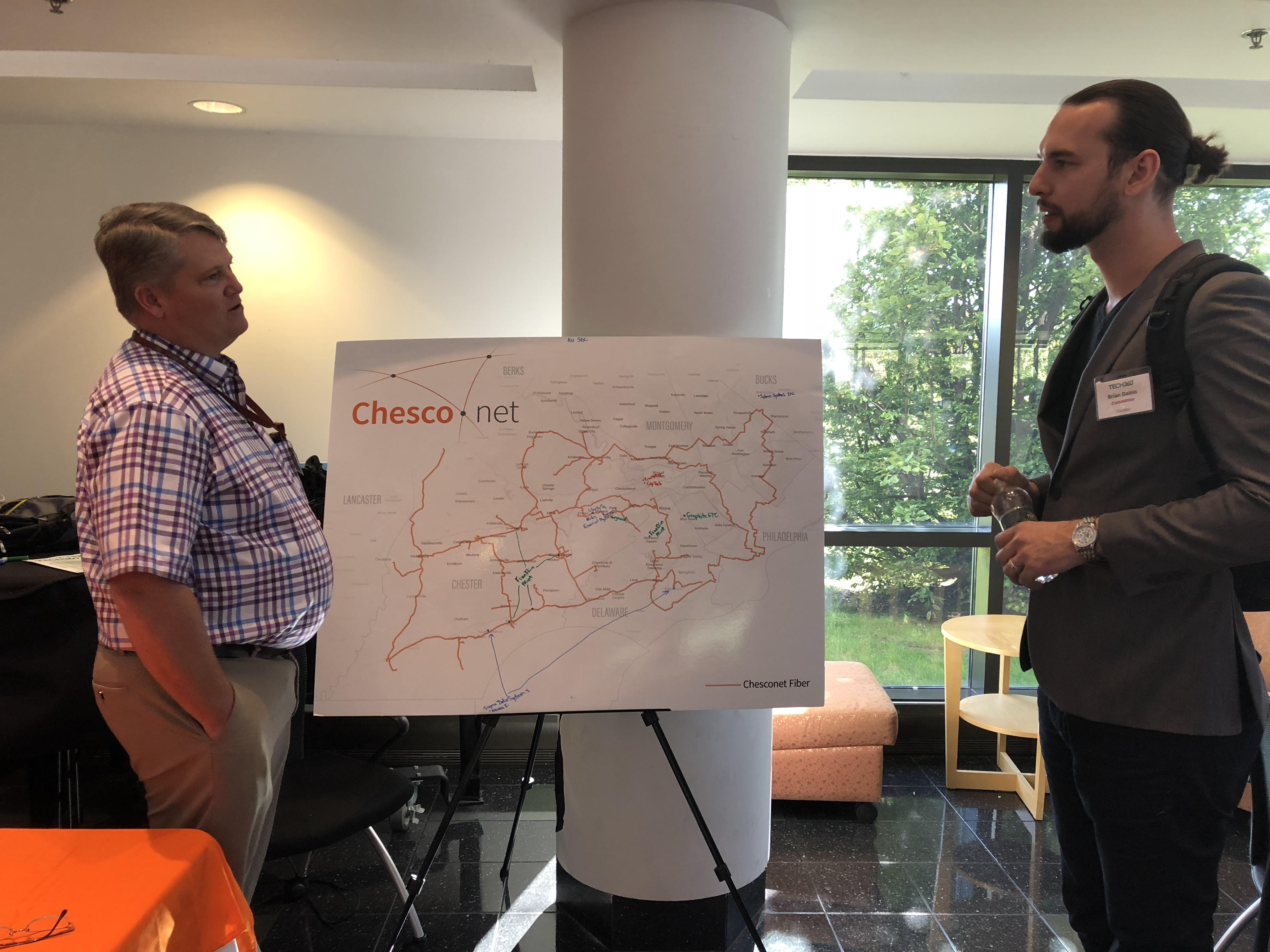 Tim Currie presents map